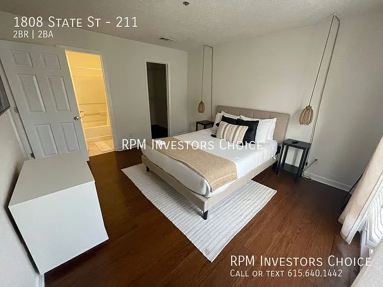 1808 State St #211 — Photo 16
