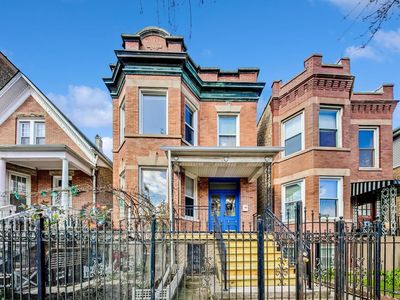 2422 N Central Park Ave, Chicago, IL, 60647