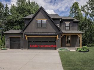 38325 Pettibone Rd, Solon, OH 44139