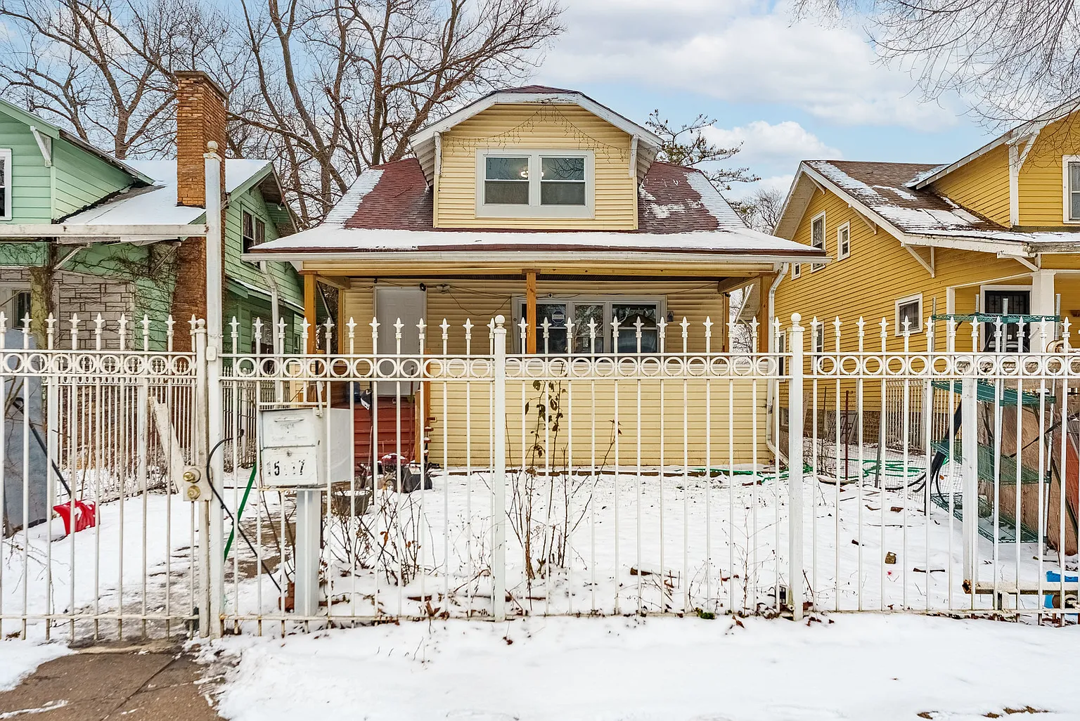 15117 Vine Ave photo 1