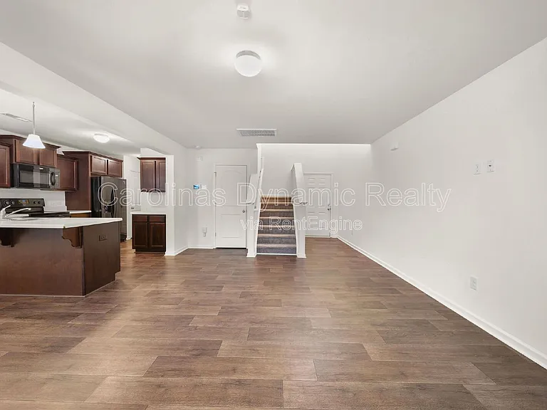 1025 Newfound Hollow Dr — Photo 12