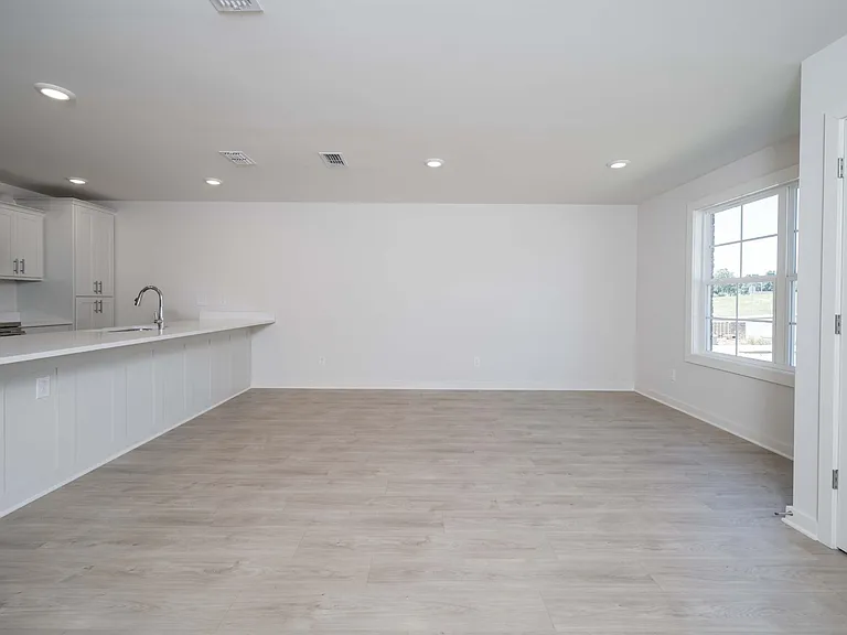 103 Mountaindale Dr — Photo 3