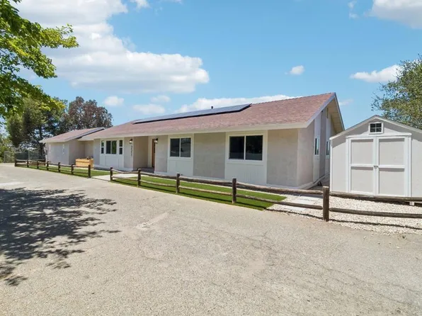 221 Colina Ter, Vista, CA 92084