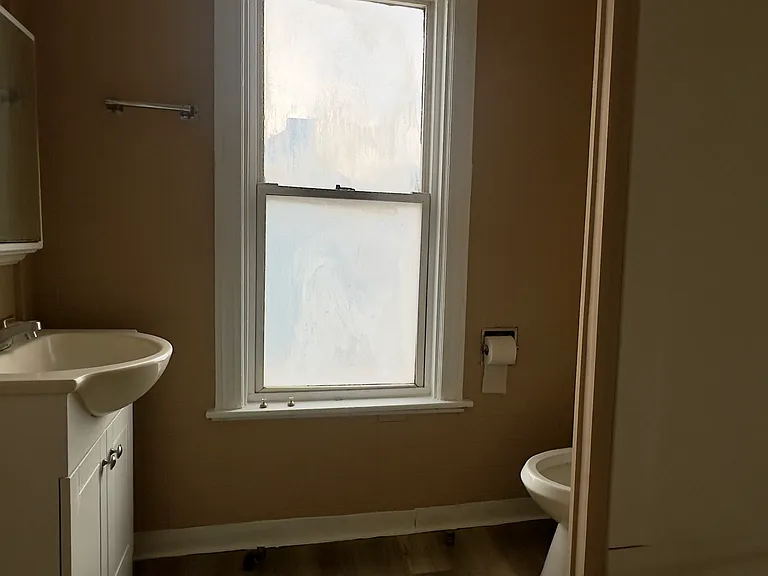 707 Wood Ave #709 — Photo 8