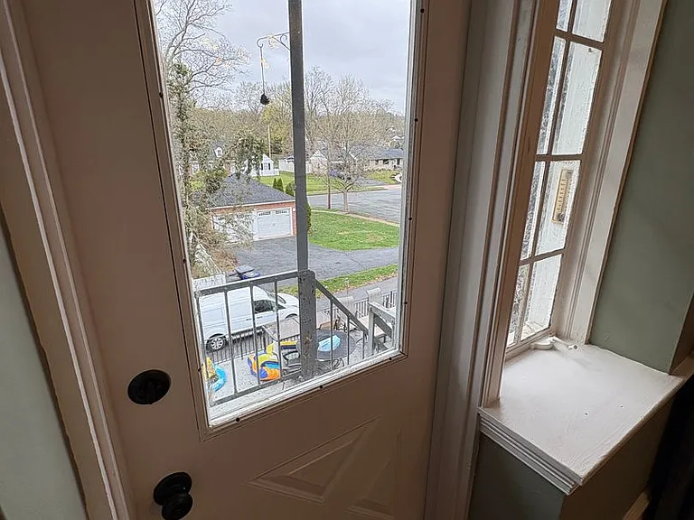 1003 N Charlotte St — Photo 21