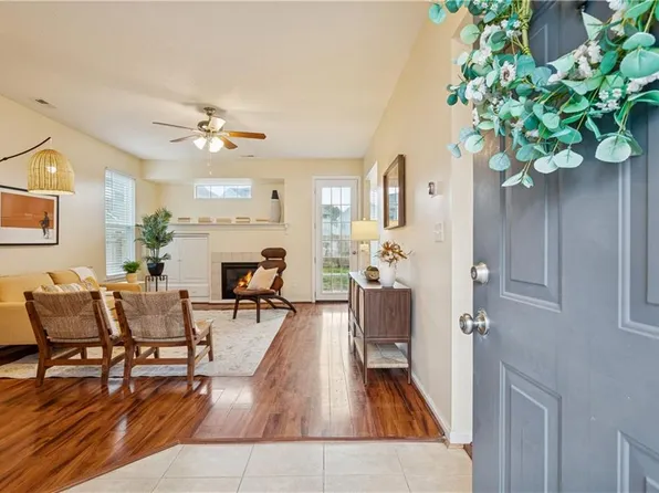 808 Winter King Ct, Chesapeake, VA 23323