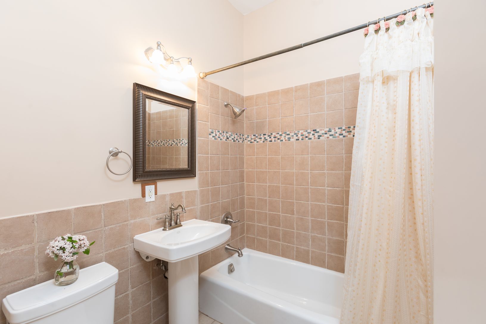  Full Bath 1st floor