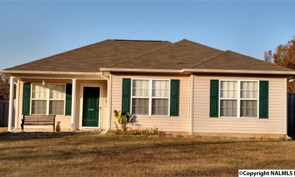 1st image of 3149 Charity Ln