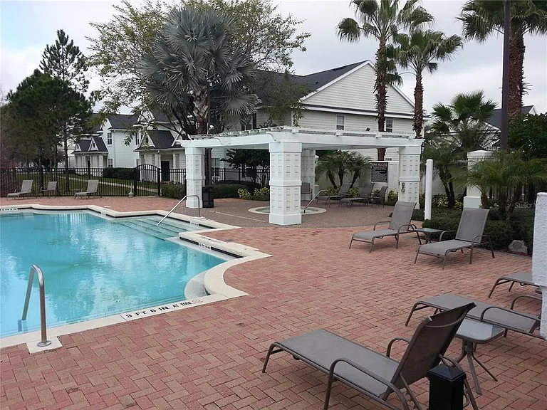 200 Southern Pecan Cir #203 — Photo 8