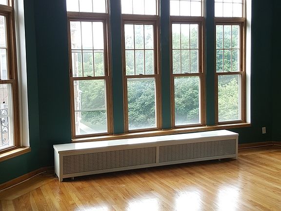 4th image of 10911 S Longwood Dr #3