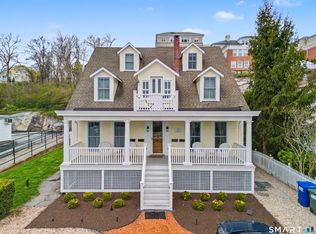 19 Pearl St, Groton, CT 06340