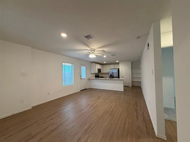 531 Flower Reed Ct — Photo 3