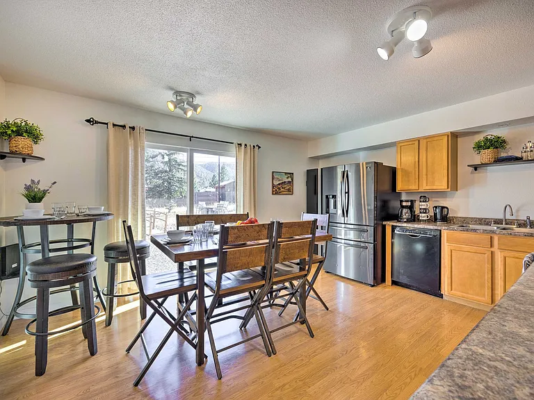 1005 N Baldwin St — Photo 11