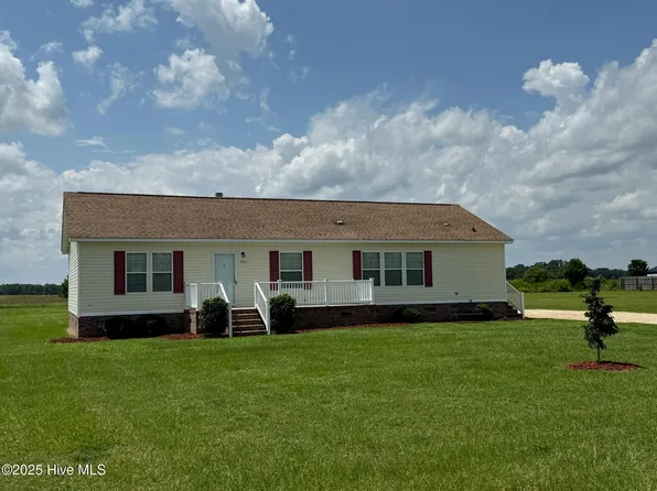 300 Belvoir School Road, Clinton, NC 28328