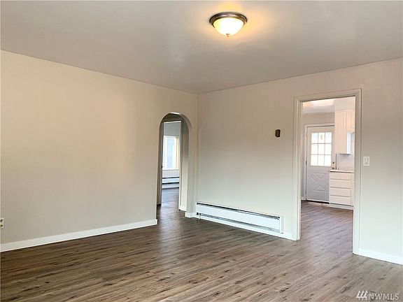 5th image of 14916 Grant Ave SW