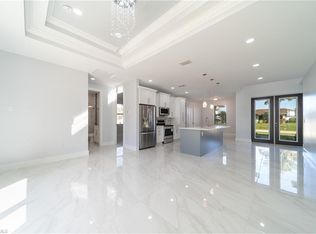 3014 SW 9th Ave, Cape Coral, FL 33914