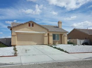 11824 Poppy Rd, Adelanto, CA 92301