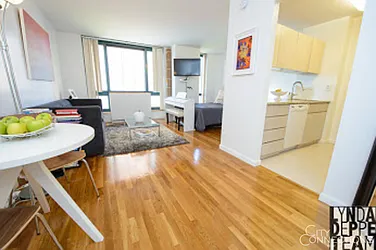 Rented by City Connections Realty