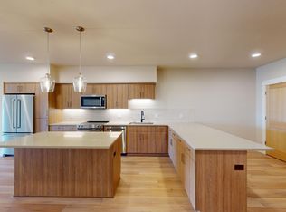 3750 SW Badger Ave #402, Redmond, OR 97756