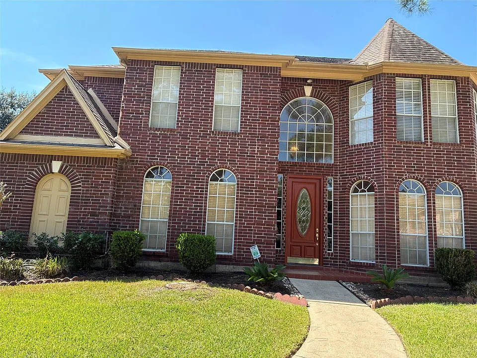 17907 Russwood Ct