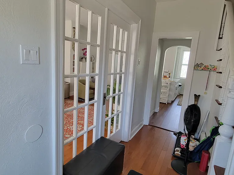 78 Pearsall Ave — Photo 7