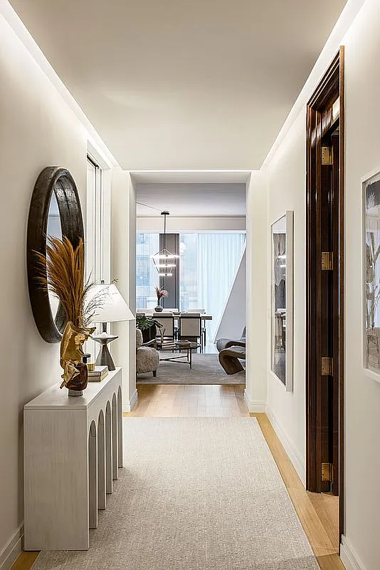 53 W 53rd St APT 38C photo 1