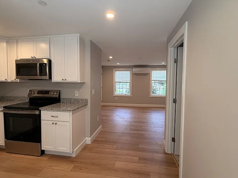 439 Main St — Photo 12