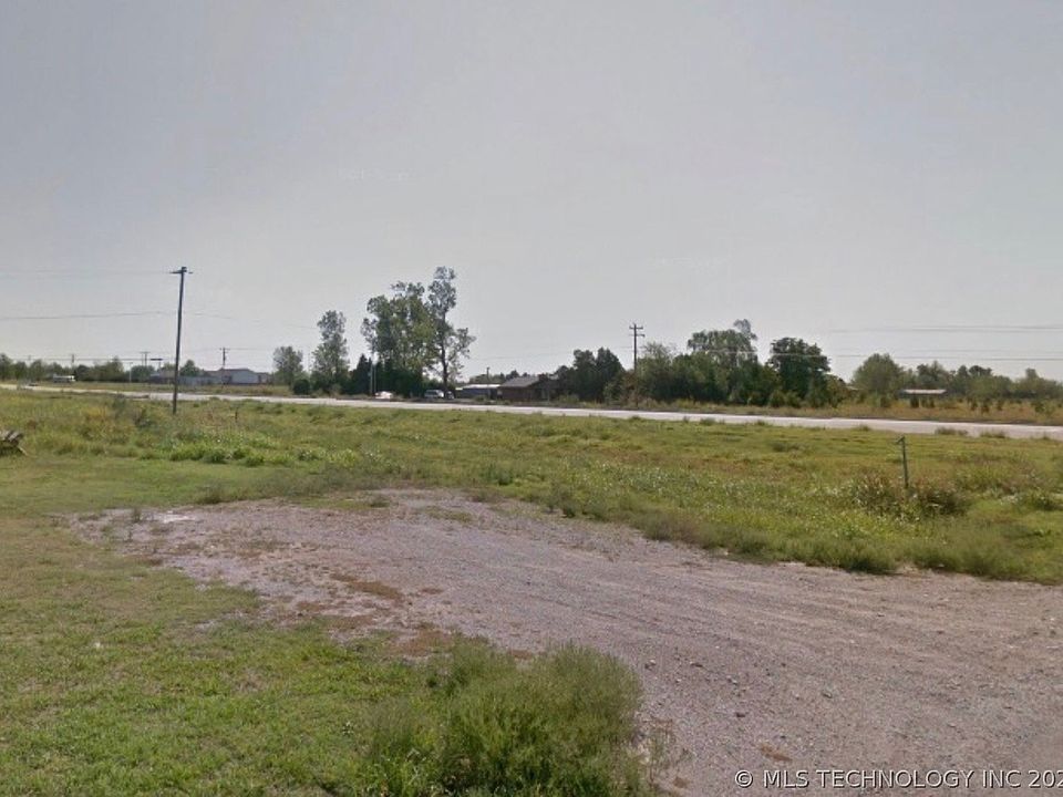 2nd image of 191 N East Pl