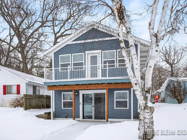 7319 Hessler Ct NE, Rockford, MI 49341