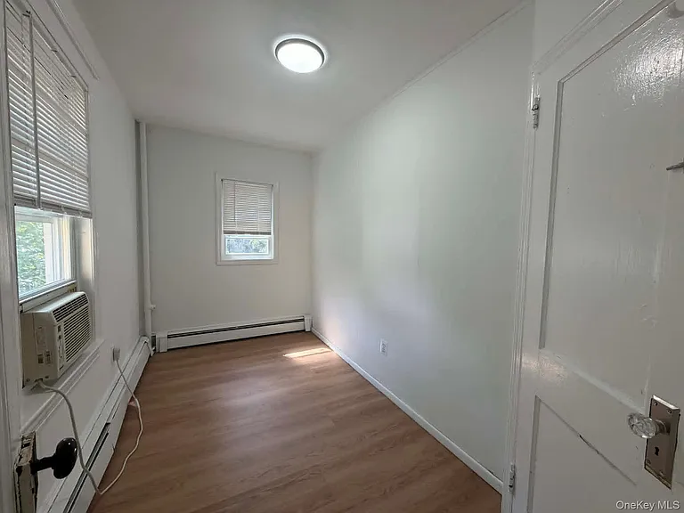 37 Riverside Dr #B — Photo 13