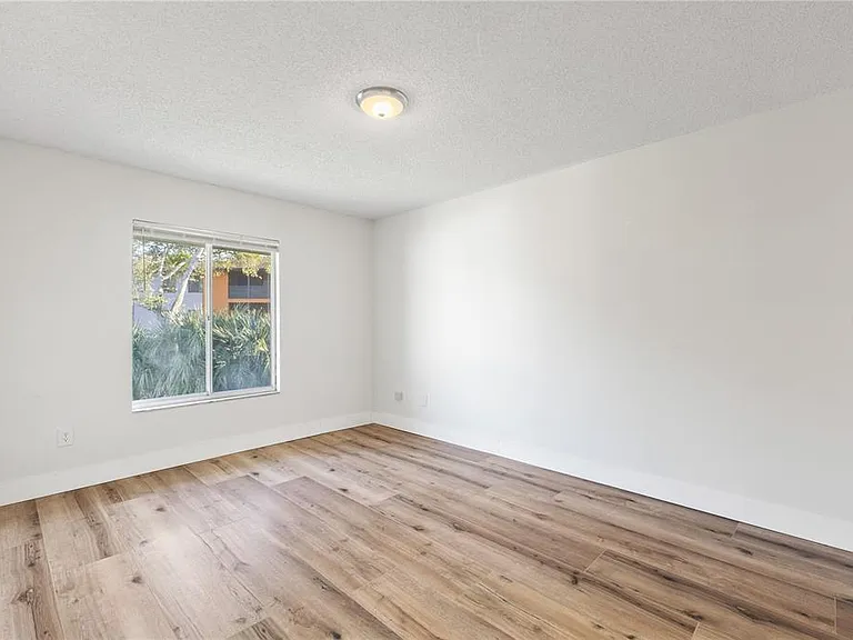 5606 Blue Shadows Ct #10 — Photo 19