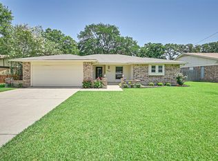 5607 Pagoda Dr, Arlington, TX 76017