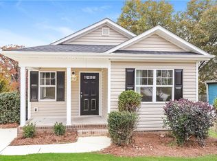 2532 Ansonia St, Winston Salem, NC 27105