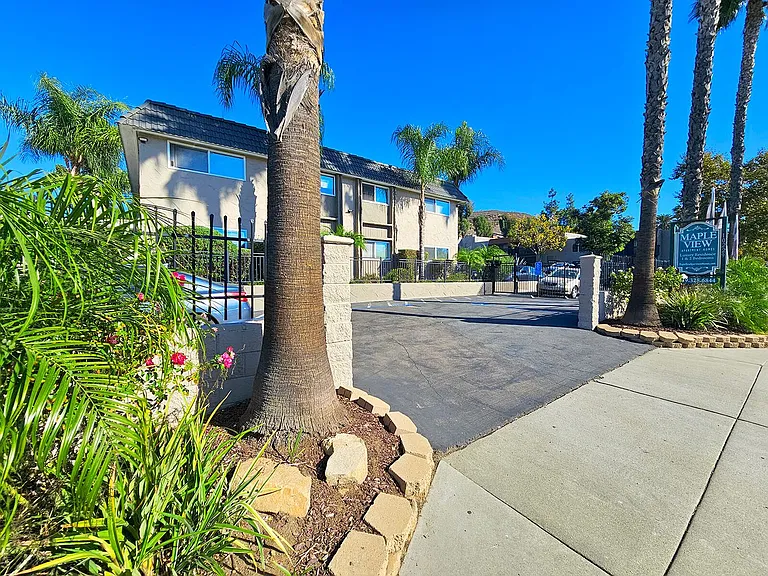 Mapleview Apt. Homes — Photo 3