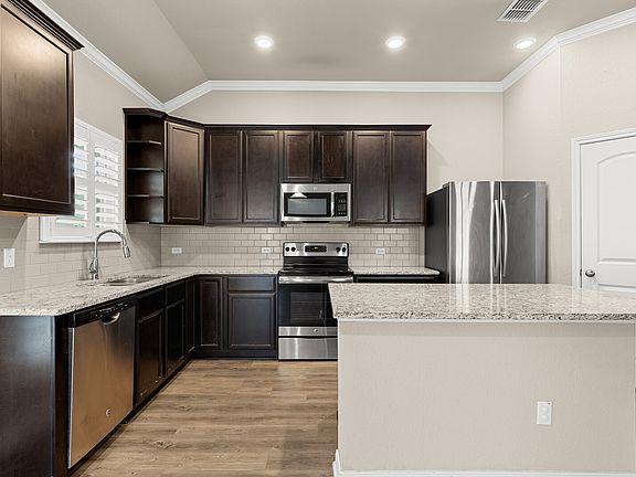 3rd image of 2809 Keathley Dr