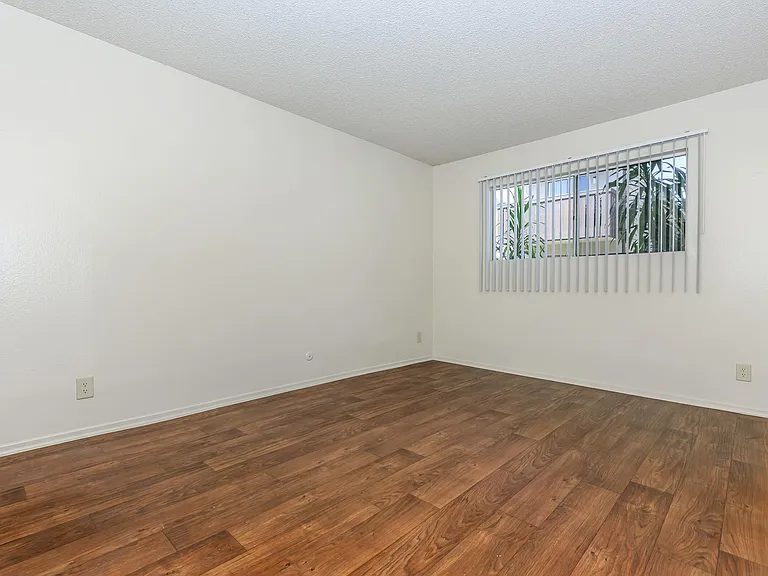 Greenbrook Apartments — Photo 12
