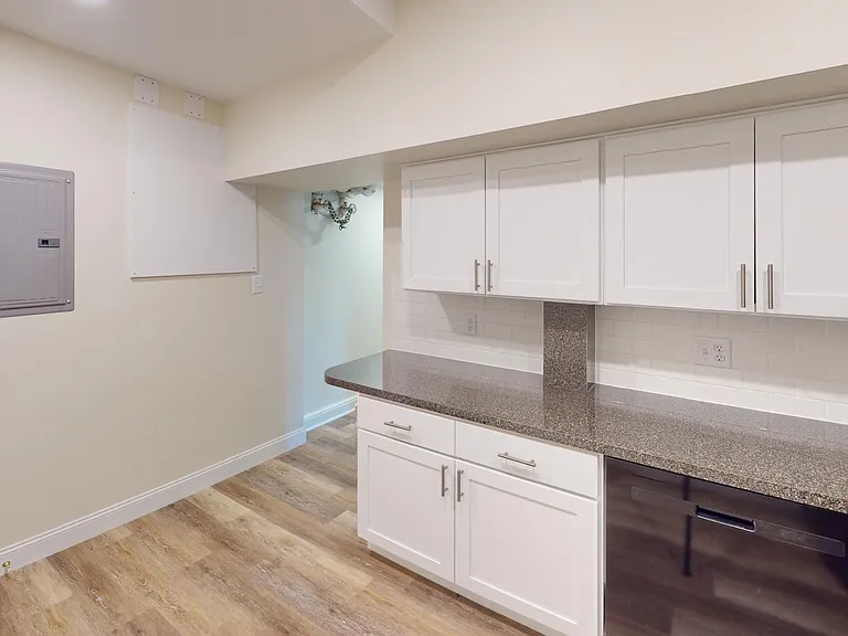 1632 Commonwealth Ave — Photo 10
