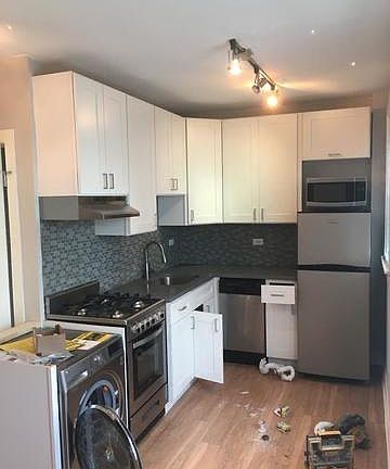 2nd image of 511 W Belmont Ave #51123