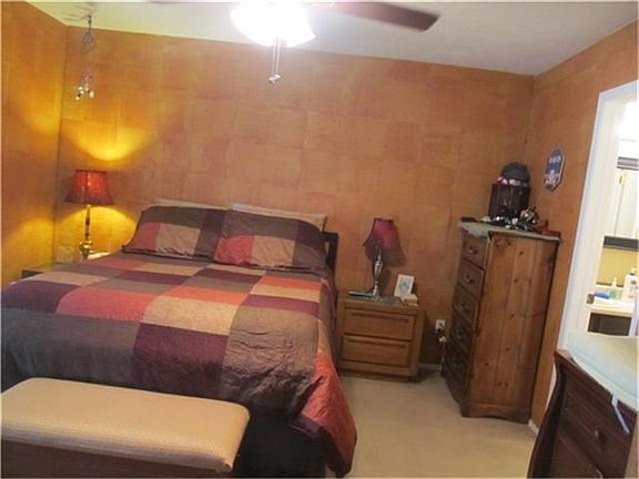 5th image of 19226 Hollowlog Dr