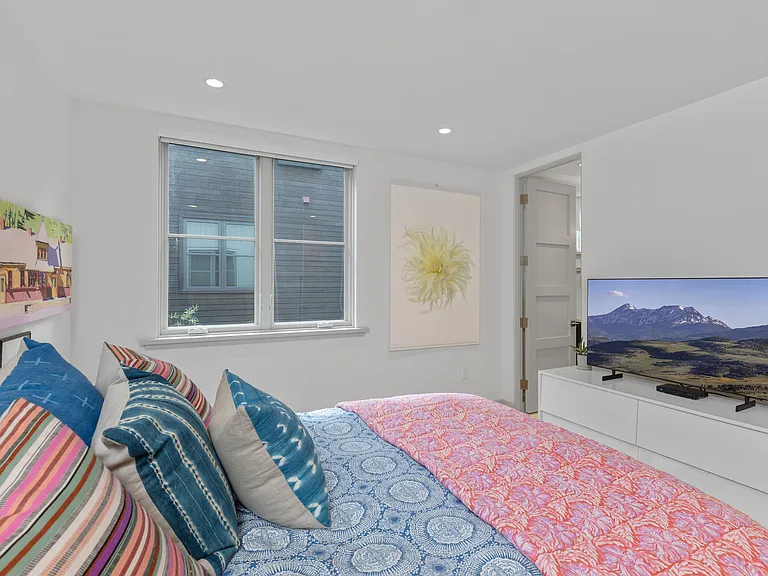 240 S Mahoney Dr #8 — Photo 21