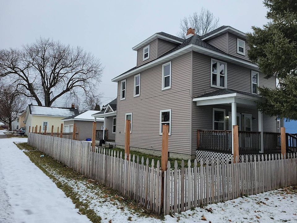 300 N State St Apartments Merrill, WI Zillow