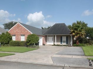 214 Wynne Dr, Houma, LA 70360