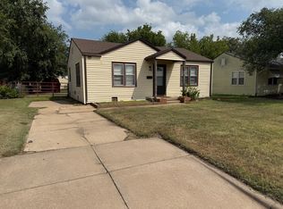 1946 S Martinson St, Wichita, KS 67213