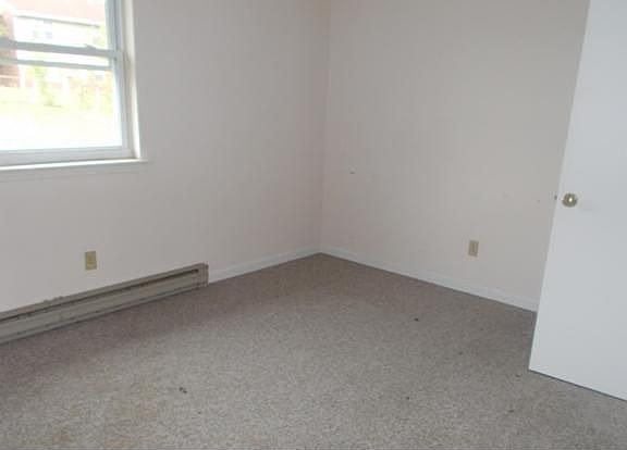 5th image of 66 Juniper Dr
