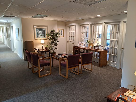 4th image of 128 Garden St #10