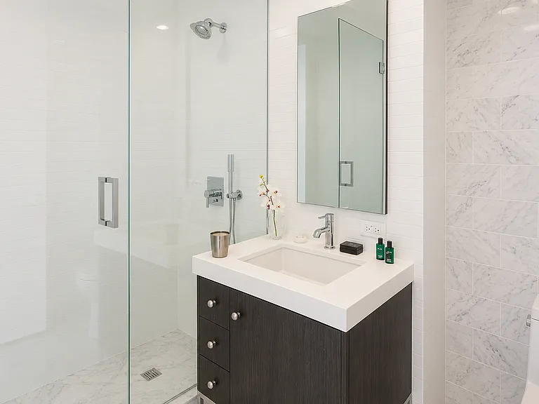 416 W 52nd St #200 — Photo 5