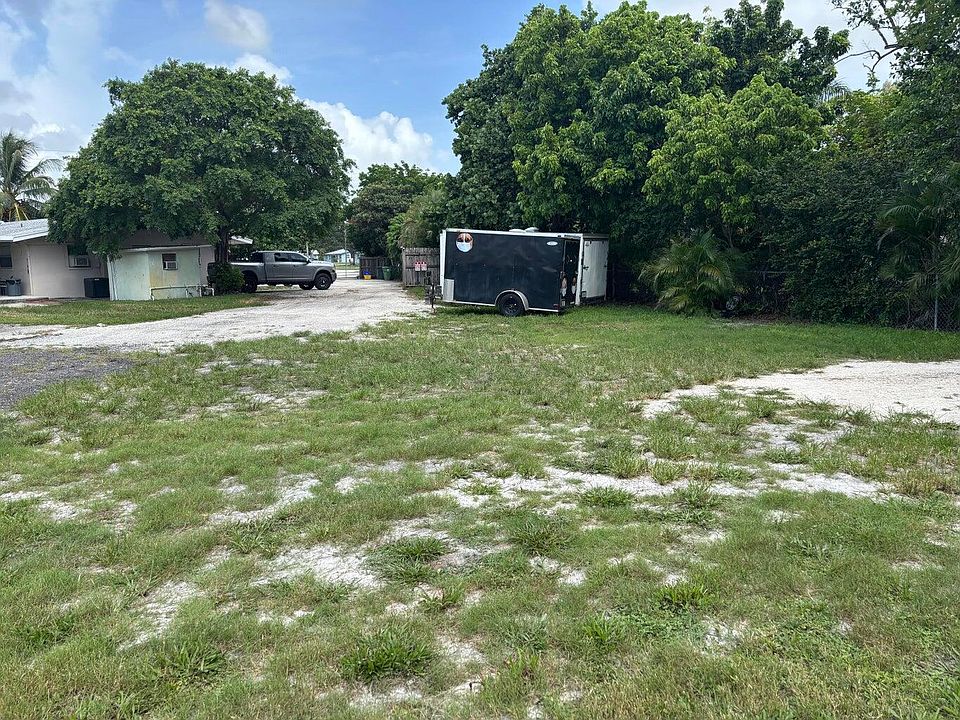 2nd image of 1980 Kirk Road