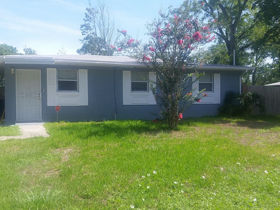 1st image of 6765 Miss Muffet Ln S