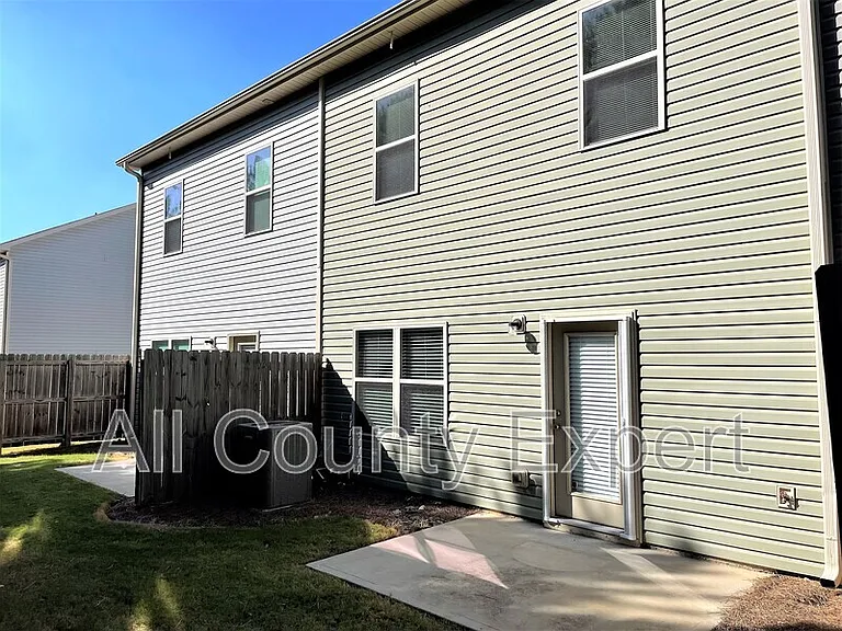 599 Oakside Pl — Photo 22