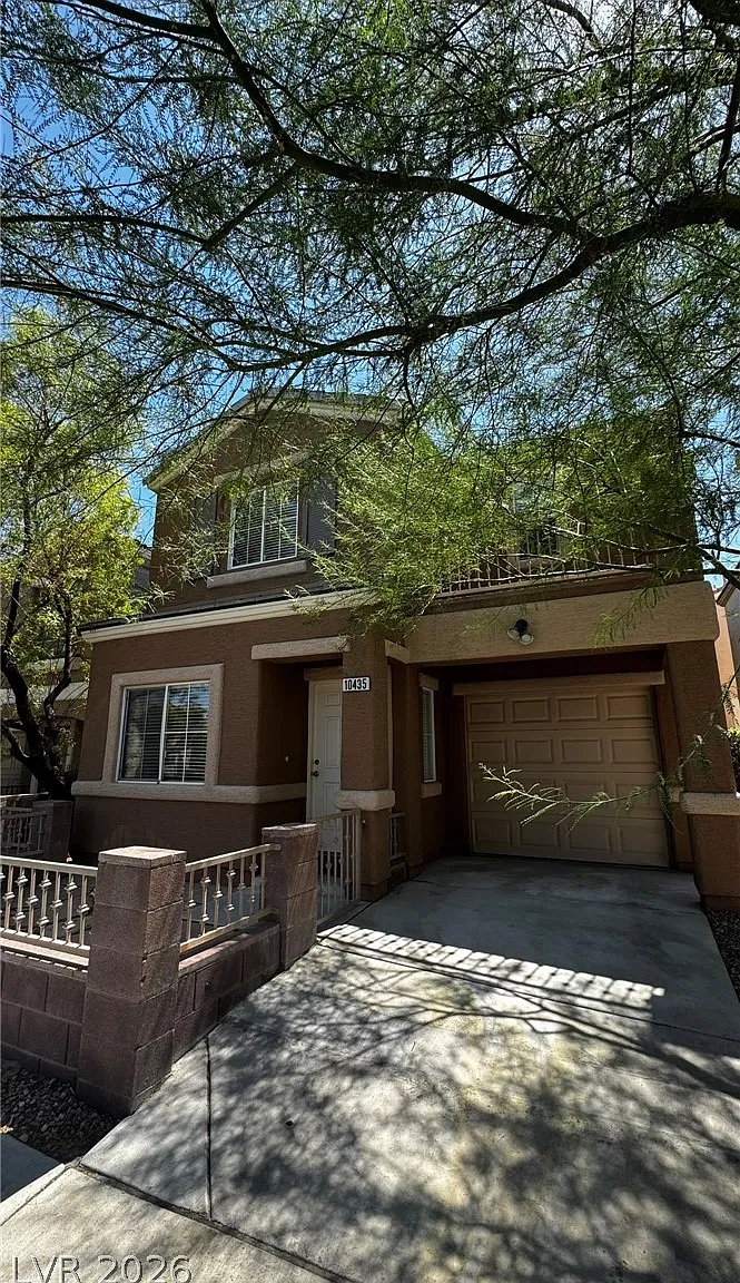 2 bed, 2.5 bath, 1435 sqft, $1,698 — Photo 1